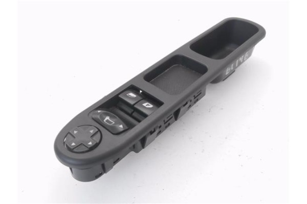 Recambio de mando elevalunas delantero izquierdo para peugeot 207 1.4 x-line referencia OEM IAM 6554QK  