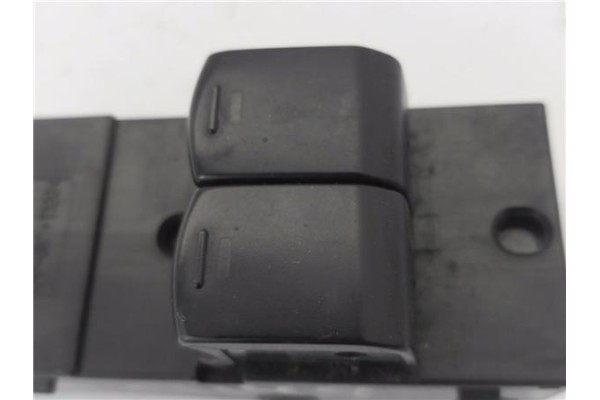 Recambio de mando elevalunas delantero izquierdo para nissan micra (k12e) 1.2 16v referencia OEM IAM 25401AX600  