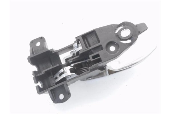Recambio de manilla int. puerta delantero derecha para jeep renegade (bu) 1.6 limited fwd referencia OEM IAM 735647323  