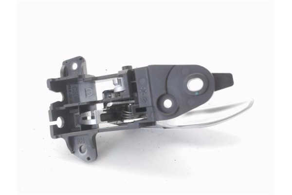 Recambio de manilla int. puerta trasero derecha para jeep renegade (bu) 1.6 limited fwd referencia OEM IAM 735599988  