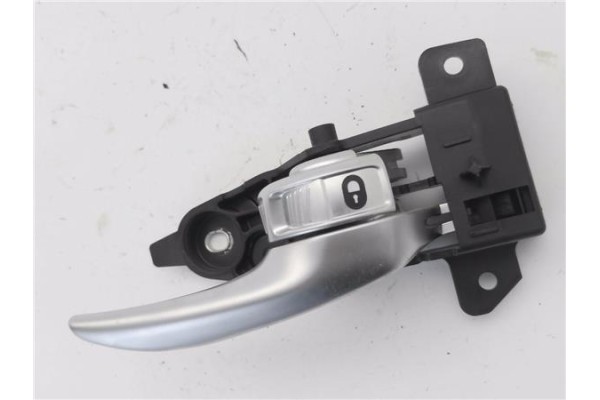 Recambio de manilla int. puerta trasero derecha para jeep renegade (bu) 1.6 limited fwd referencia OEM IAM 735599988  