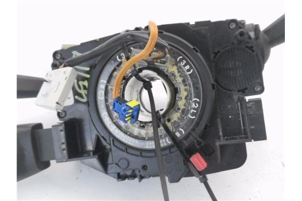 Recambio de mando intermitencia para peugeot 2008 1.2 access referencia OEM IAM 98081767ZD  