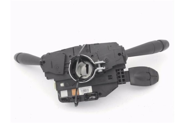 Recambio de mando intermitencia para peugeot 2008 1.2 access referencia OEM IAM 98081767ZD  