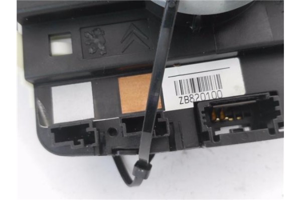Recambio de mando intermitencia para peugeot 2008 1.2 access referencia OEM IAM 98081767ZD  