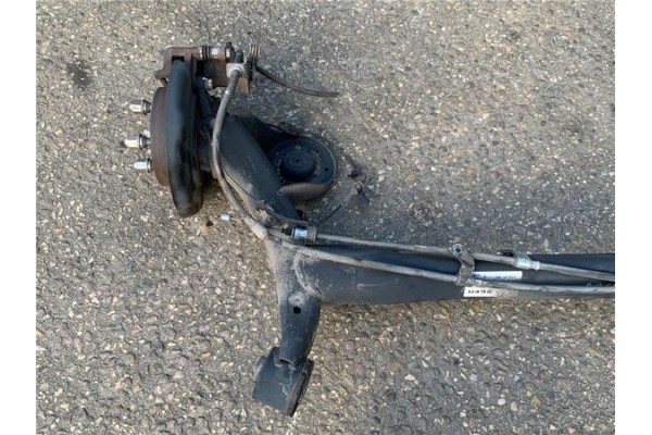 Recambio de puente trasero para kia rio (ub) 1.2 basic referencia OEM IAM 551001W610  