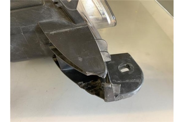 Recambio de faro delantero izquierdo para peugeot 2008 1.2 access referencia OEM IAM 9677810180 90015175 