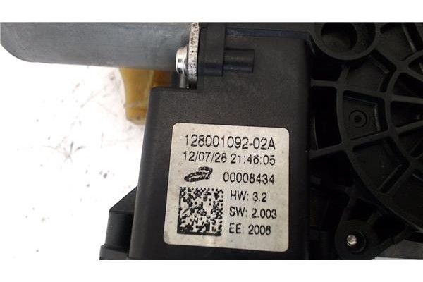 Recambio de mecanismo elevalunas delantero izquierdo para renault clio iv 1.5 business referencia OEM IAM 12800109202A 8434 