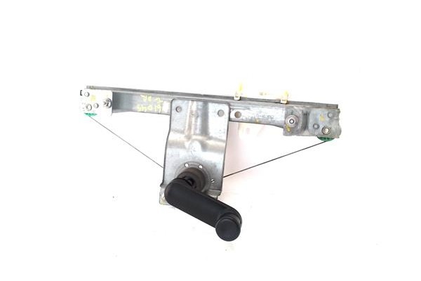 Recambio de elevalunas manual trasero derecho para renault clio iv 1.5 business referencia OEM IAM 250820121915 827003722R 