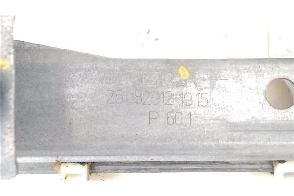 Recambio de elevalunas manual trasero derecho para renault clio iv 1.5 business referencia OEM IAM 250820121915 827003722R 