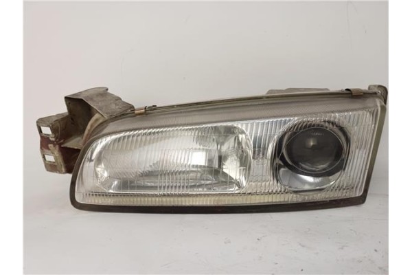 Recambio de faro delantero izquierdo para mazda 626 berlina (ge) 2.0 glx referencia OEM IAM 10061614  