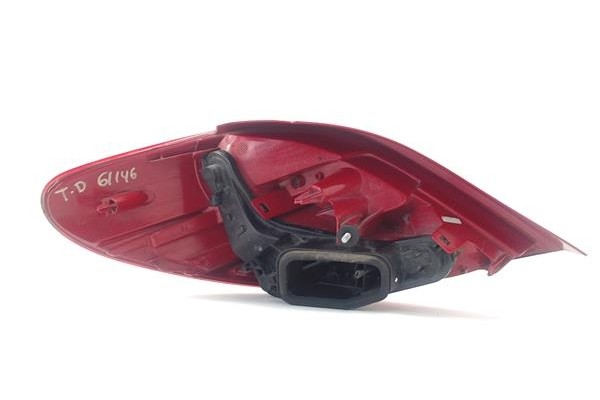 Recambio de piloto trasero derecho para peugeot 207 1.4 x-line referencia OEM IAM 968656598000 VP9PFX13404A 