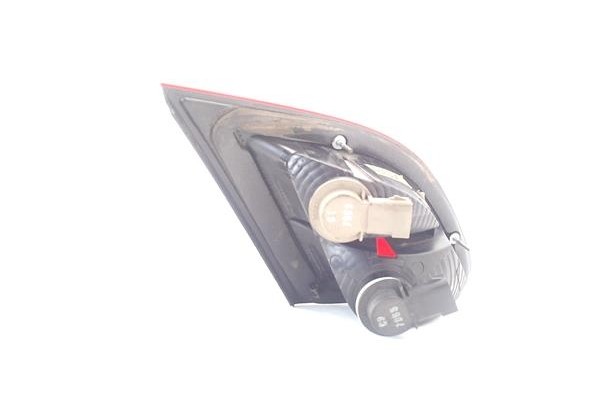 Recambio de piloto interior derecho para chrysler sebring berlina 2.0 crd limited referencia OEM IAM 58622EA001 043894924AE 