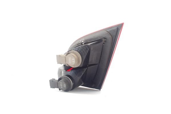 Recambio de piloto interior izquierdo para chrysler sebring berlina 2.0 crd limited referencia OEM IAM 58622EA001 043894935AE 