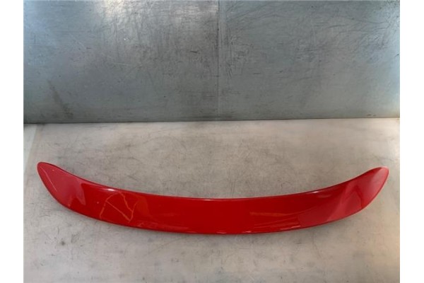 Recambio de aleron trasero para hyundai lantra berlina (rd) 1.6 i referencia OEM IAM 87212  