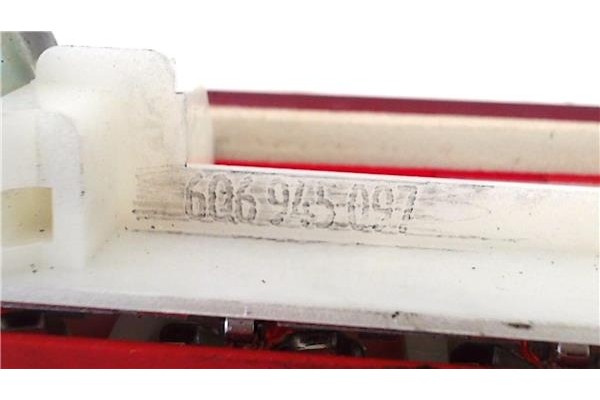 Recambio de luz central de freno para volkswagen polo iv (9n1) 1.4 16v referencia OEM IAM 6Q6945097  