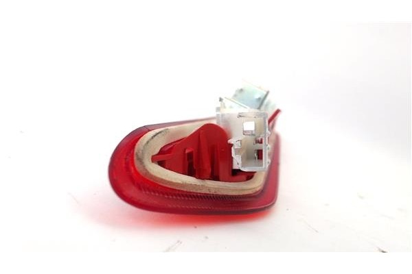Recambio de luz central de freno para volkswagen polo iv (9n1) 1.4 16v referencia OEM IAM 6Q6945097  