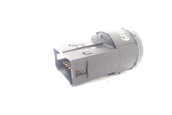 Recambio de conmutador luces para volkswagen polo iv (9n1) 1.4 16v referencia OEM IAM 6Q0941531B  