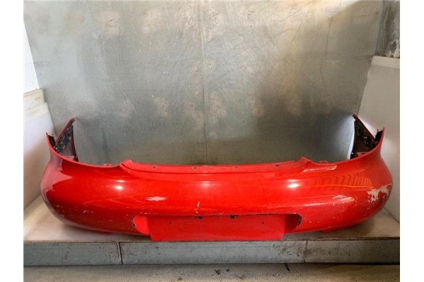 Recambio de paragolpes trasero para hyundai lantra berlina (rd) 1.6 i referencia OEM IAM 8661029520 866102 
