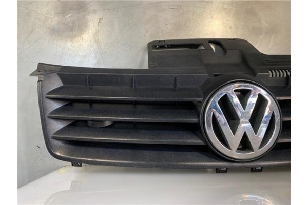 Recambio de rejilla capo para volkswagen polo iv (9n1) 1.4 16v referencia OEM IAM 6Q0853651  