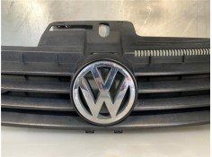 Recambio de rejilla capo para volkswagen polo iv (9n1) 1.4 16v referencia OEM IAM 6Q0853651  