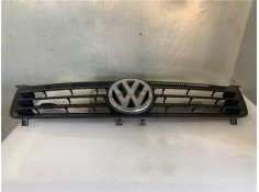 Recambio de rejilla capo para volkswagen polo iv (9n1) 1.4 16v referencia OEM IAM 6Q0853651  