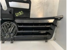 Recambio de rejilla capo para volkswagen polo iv (9n1) 1.4 16v referencia OEM IAM 6Q0853651  