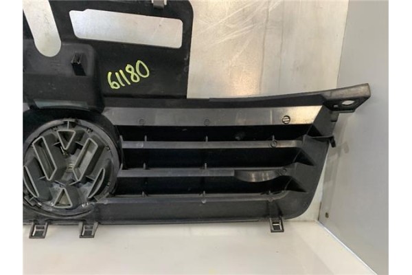 Recambio de rejilla capo para volkswagen polo iv (9n1) 1.4 16v referencia OEM IAM 6Q0853651  