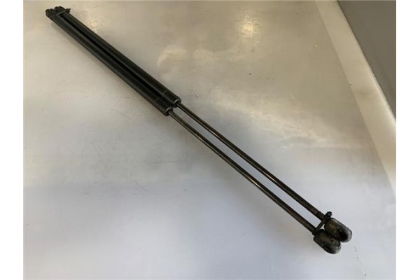 Recambio de amortiguador porton para mercedes-benz clase m (bm 164) 3.0 ml 280 cdi (164.120) referencia OEM IAM A1637400045141  