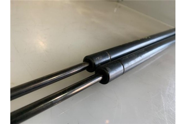 Recambio de amortiguador porton para mercedes-benz clase m (bm 164) 3.0 ml 280 cdi (164.120) referencia OEM IAM A1637400045141  