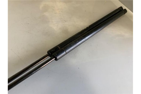 Recambio de amortiguador porton para mercedes-benz clase m (bm 164) 3.0 ml 280 cdi (164.120) referencia OEM IAM A1637400045141  