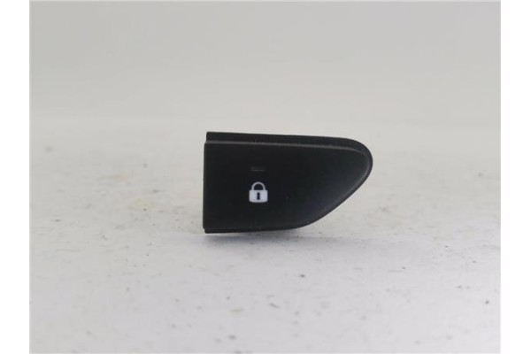 Recambio de boton cierre centralizado para renault clio iv 1.5 business referencia OEM IAM 252103678R  