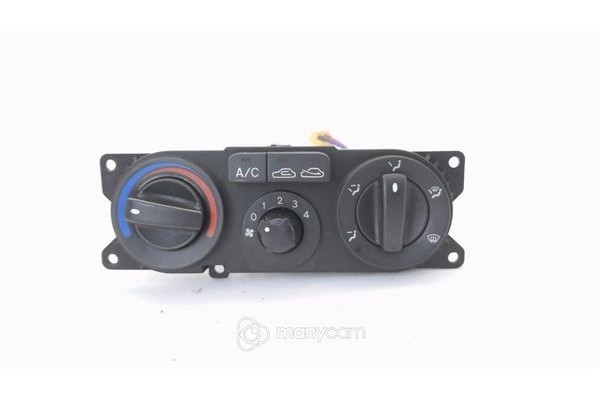 Recambio de mandos climatizador para hyundai lantra berlina (rd) 1.6 i referencia OEM IAM 9725029550  