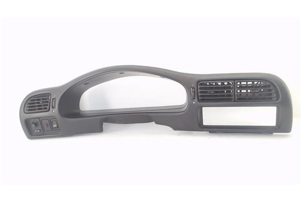 Recambio de embellecedor salpicadero para nissan sunny berlina (n14) 1.6 i 16v referencia OEM IAM 6824063C00  