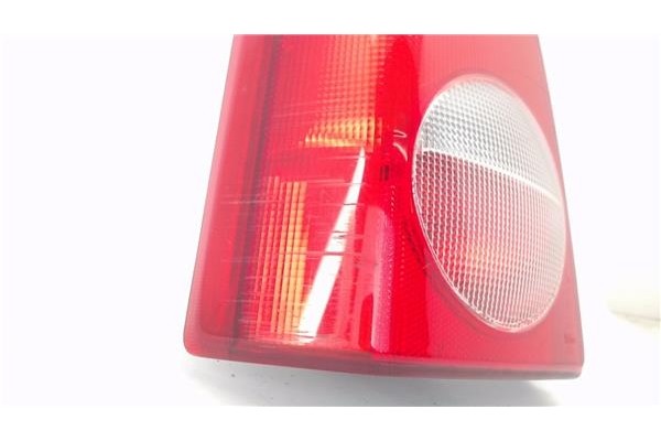 Recambio de piloto trasero izquierdo para opel agila 1.2 básico referencia OEM IAM 9204255 301311LS 