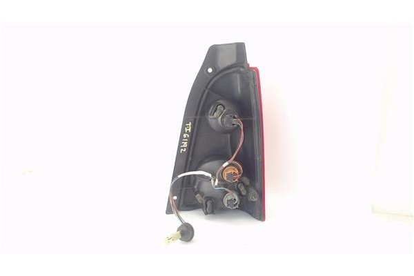 Recambio de piloto trasero izquierdo para opel agila 1.2 básico referencia OEM IAM 9204255 301311LS 