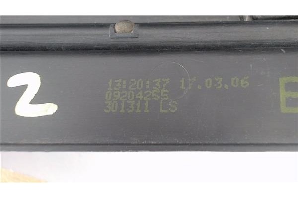 Recambio de piloto trasero izquierdo para opel agila 1.2 básico referencia OEM IAM 9204255 301311LS 