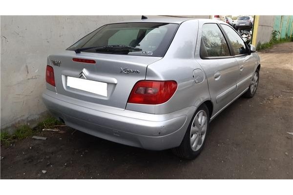 citroen xsara berlina del año 2002