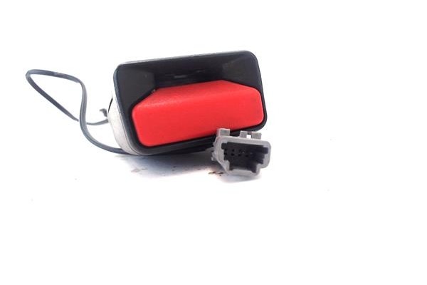 Recambio de anclaje cinturon delantero izquierdo para renault clio iv 1.5 business referencia OEM IAM 878177659R 2,51E+06 