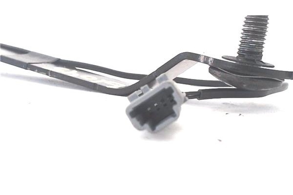 Recambio de anclaje cinturon delantero derecho para renault clio iv 1.5 business referencia OEM IAM 878177659R 2514018 
