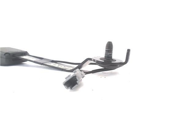 Recambio de anclaje cinturon delantero derecho para renault clio iv 1.5 business referencia OEM IAM 878177659R 2514018 