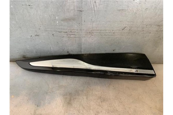 Recambio de moldura puerta trasero derecha para renault clio iv 1.5 business referencia OEM IAM 828762614R 828770664R 