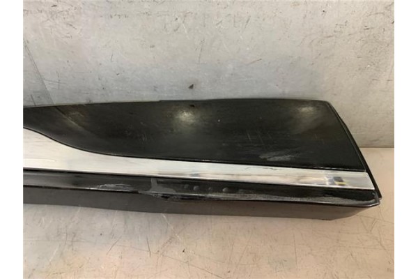 Recambio de moldura puerta trasero derecha para renault clio iv 1.5 business referencia OEM IAM 828762614R 828770664R 