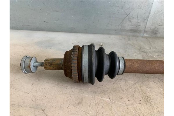 Recambio de palier trasero derecho para smart fortwo coupe 1.0 fortwo coupe (52kw) referencia OEM IAM A4513570601  