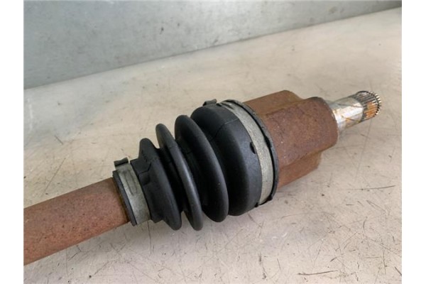 Recambio de palier trasero derecho para smart fortwo coupe 1.0 fortwo coupe (52kw) referencia OEM IAM A4513570601  