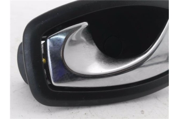 Recambio de manilla int. puerta trasero izquierda para renault clio iv 1.5 business referencia OEM IAM 826730001R  