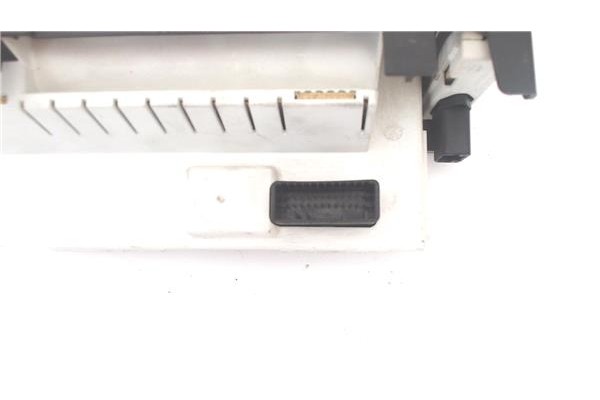 Recambio de display para renault megane ii (bm0/1_, cm0/1_) 1.6 16v (bm0c, cm0c) referencia OEM IAM 8200290542C  