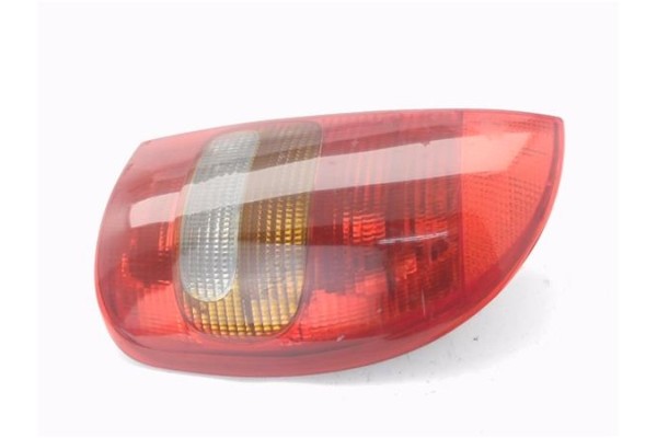 Recambio de piloto trasero derecho para opel corsa b 1.4 swing referencia OEM IAM 90444811  