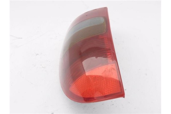 Recambio de piloto trasero derecho para opel corsa b 1.4 swing referencia OEM IAM 90444811  