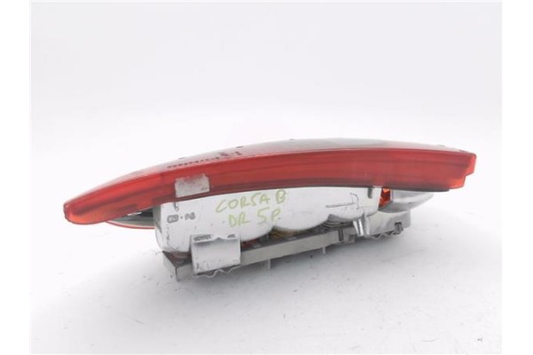 Recambio de piloto trasero derecho para opel corsa b 1.4 swing referencia OEM IAM 90444811  