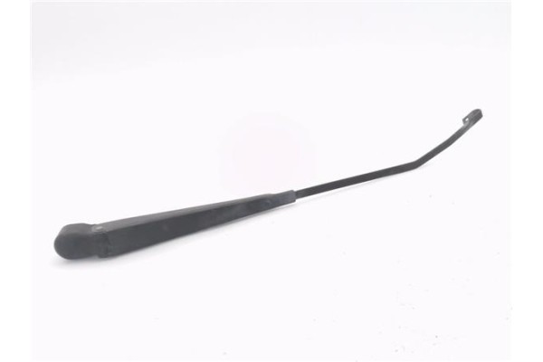 Recambio de brazo limpiaparabrisas delantero derecho para nissan trade 2.0d referencia OEM IAM 4773067  